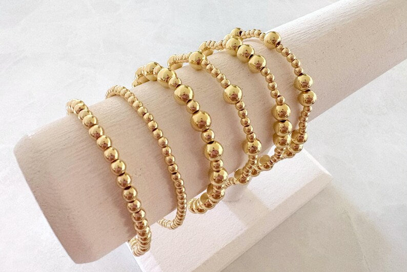 The Classic Mixed Size Collection