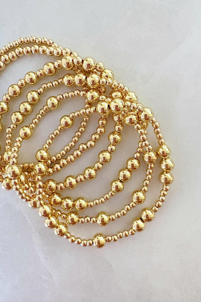 The Classic Mixed Size Collection