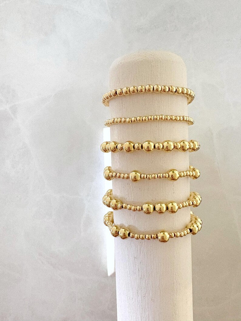 The Classic Mixed Size Collection