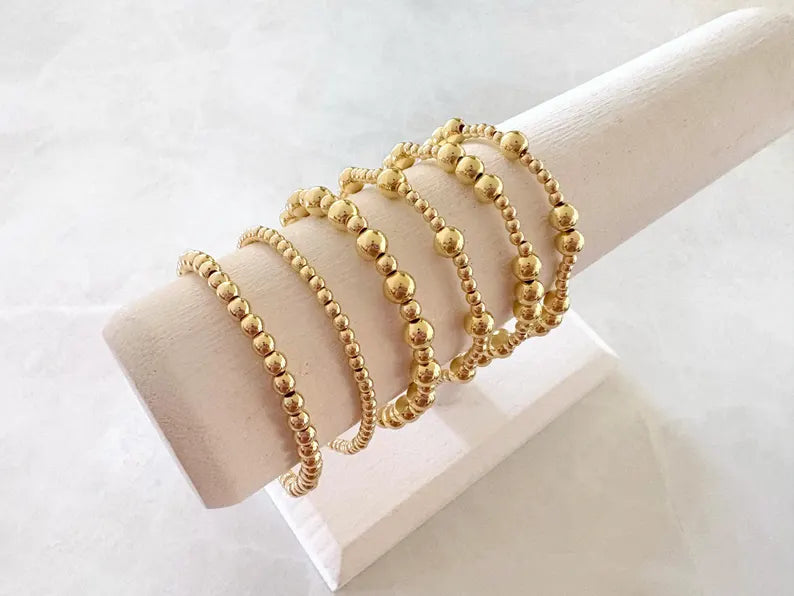 The Classic Mixed Size Collection